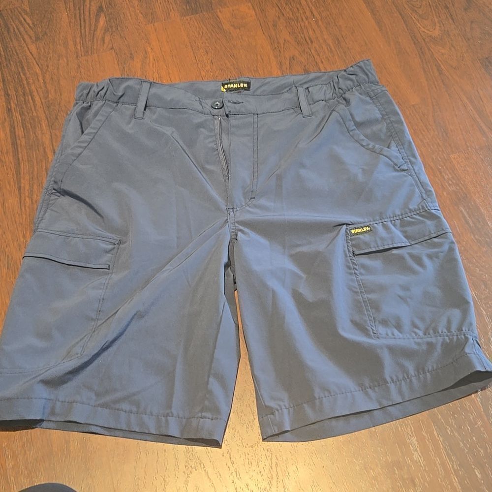 Stanley men's shorts size thirty six.Great condition like new